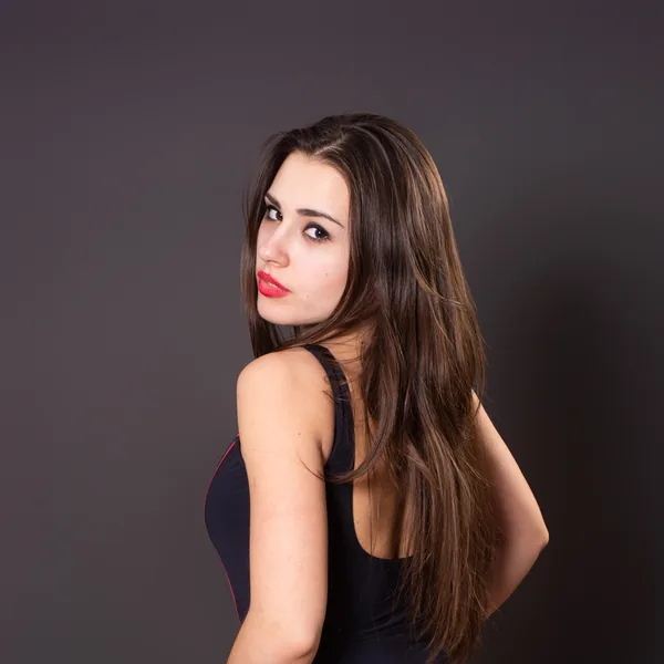 Inès, la voix grave du numéro porno